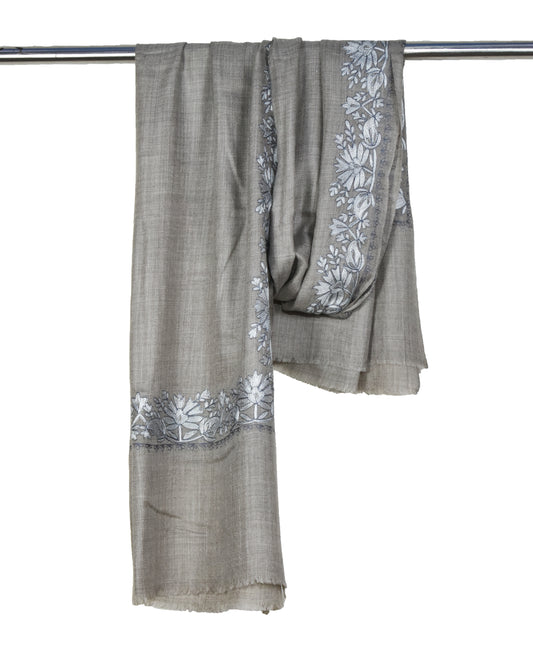 Elegant Kashmiri Cashmere Wool Stole in Greyish Beige with All-Over Floral Vein Hashidar Single Stitch Embroidery