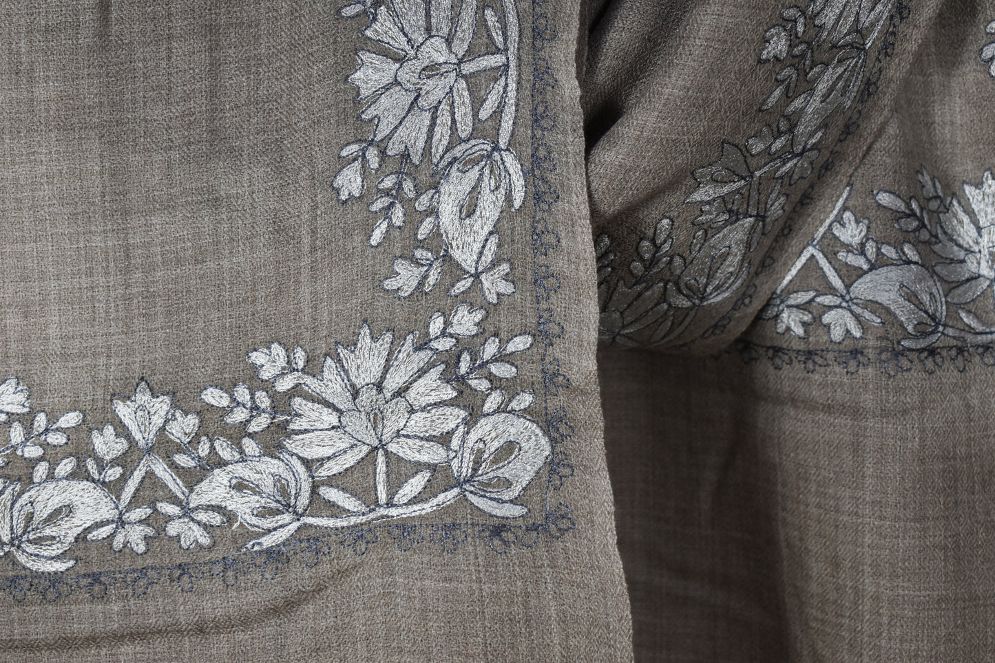 Elegant Kashmiri Cashmere Wool Stole in Greyish Beige with All-Over Floral Vein Hashidar Single Stitch Embroidery