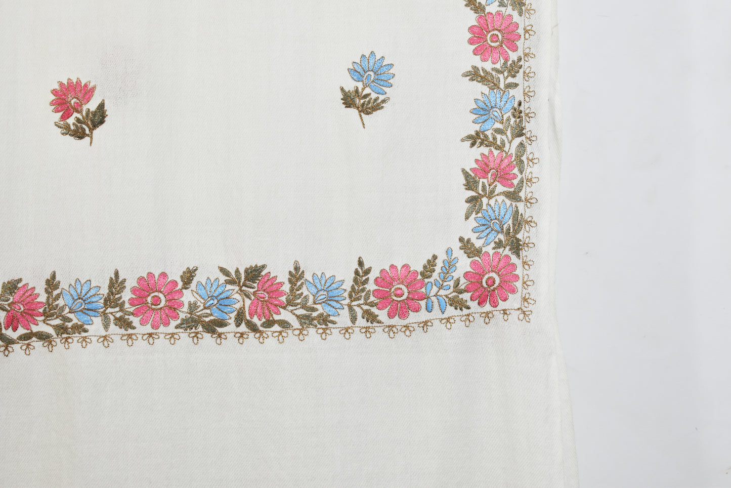 Luxurious Kashmiri Cashmere Wool Stole in White with Multicolor Hashidar Floral Flower Vein Design Single Stitch Embroidery